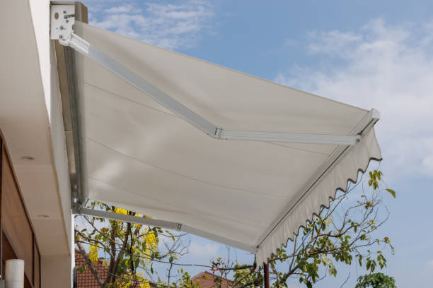 Tips for Building Shade Structures in Your Yard