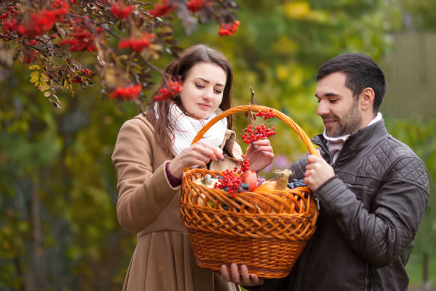 10 Best Outdoor Gift Baskets for Couples